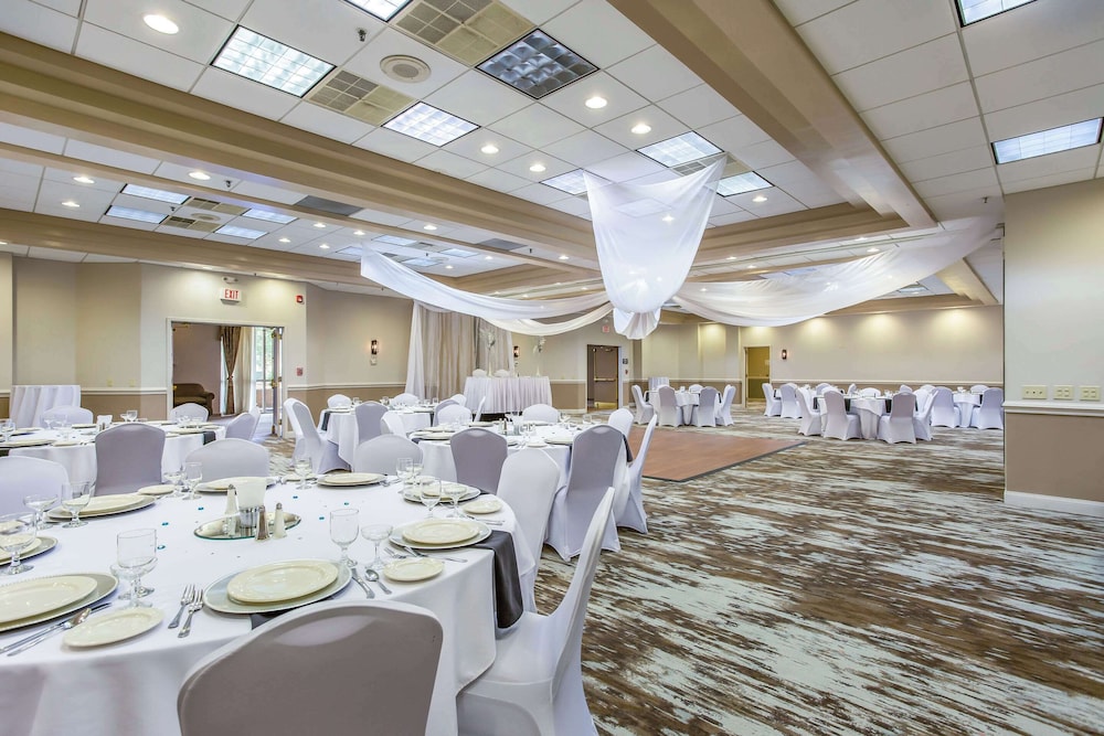 Burrstone Inn, an Ascend Collection Hotel 46/55