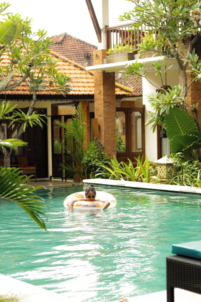 Mina Pelasa Hotel and Resto 54/61