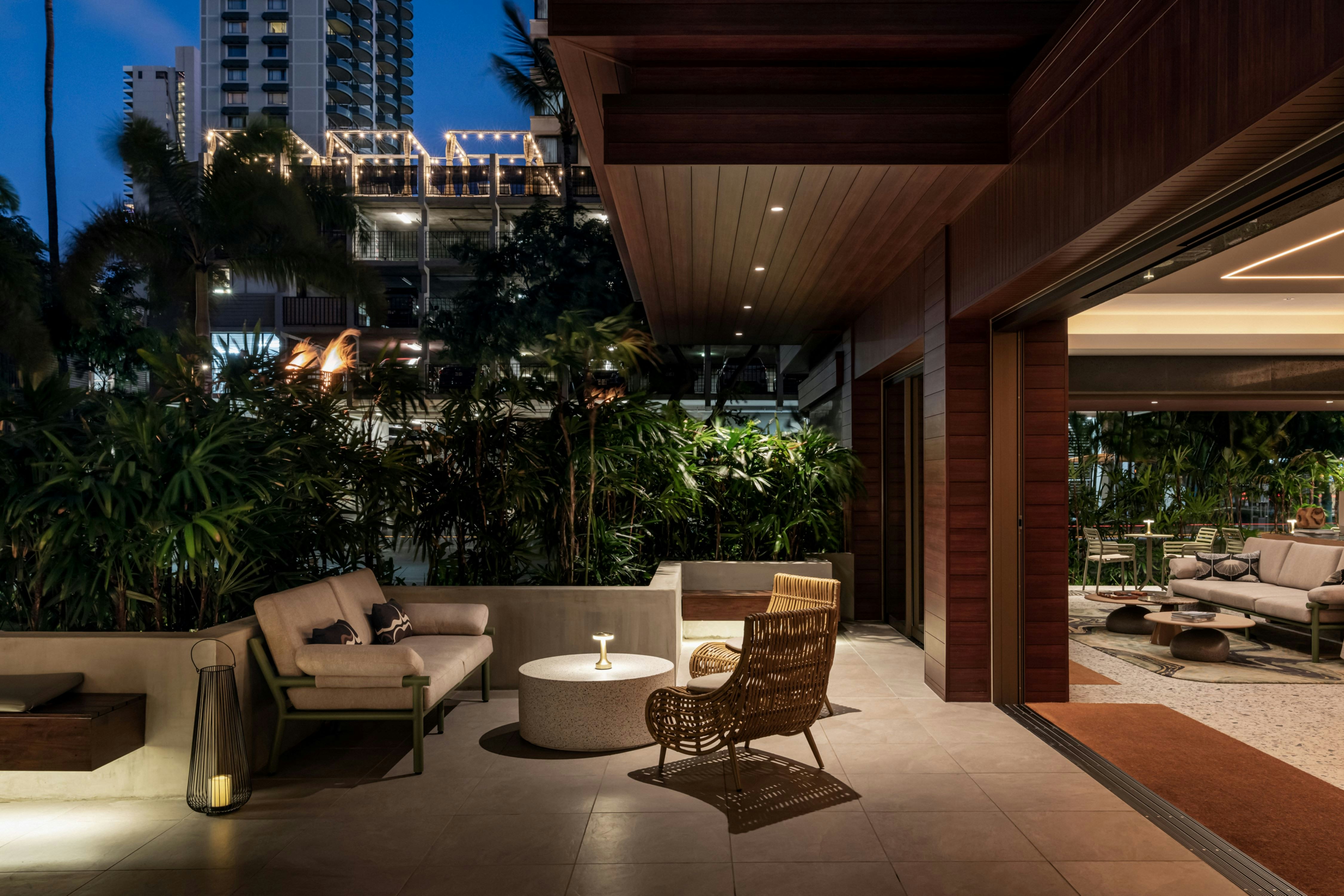 The Ambassador Hotel of Waikiki, Tapestry Collection by Hilton 15/60