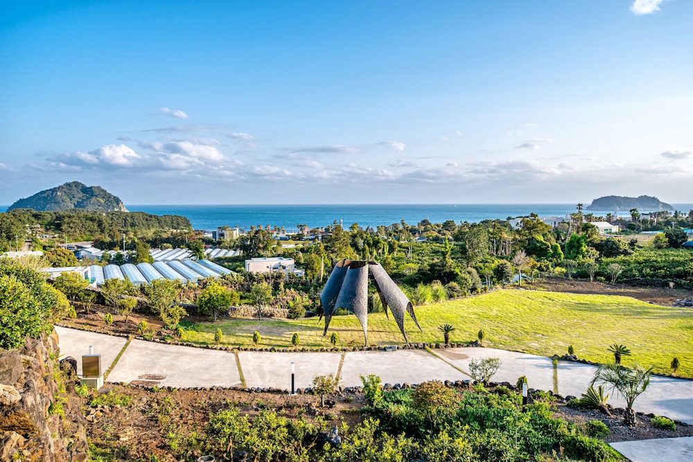 Jeju Bom Museum Stay 55/75