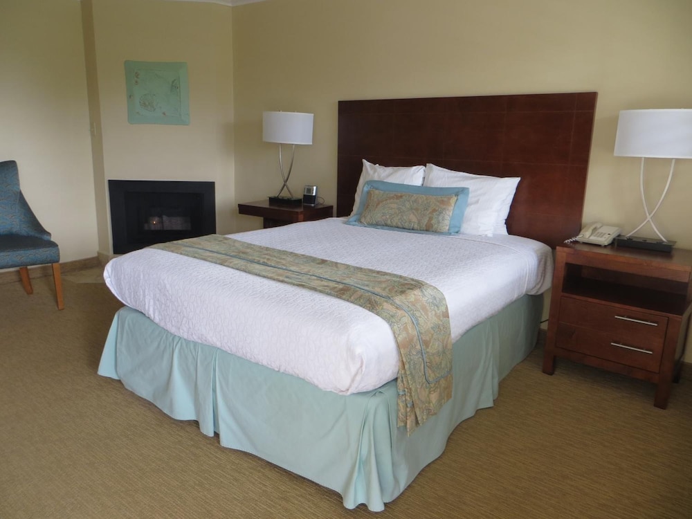 Carmel Bay View Inn 19/46