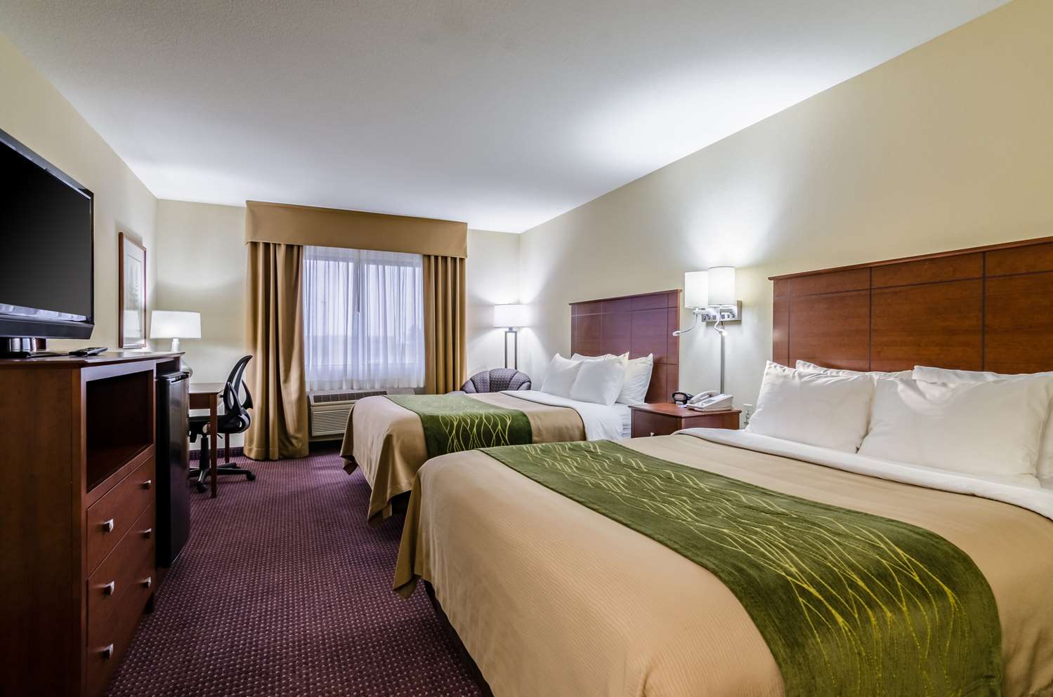 غرفة بسريرين كوين، Quality Inn & Suites Colby, KS 2/6