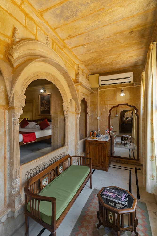 WelcomHeritage MANDIR PALACE 18/63