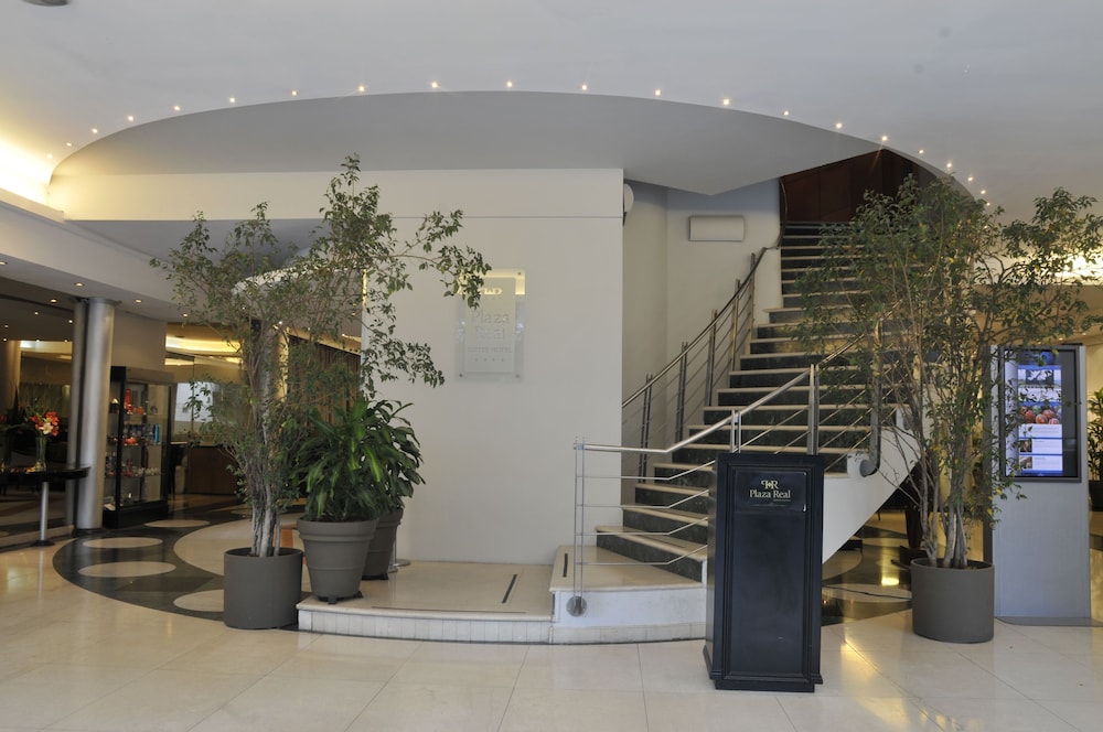 Plaza Real Suites Hotel 44/59