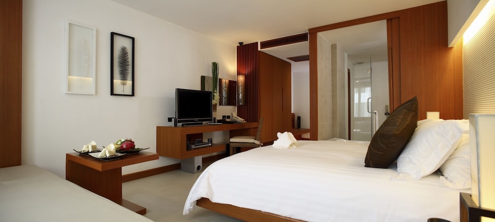 La Flora Resort Patong 23/70
