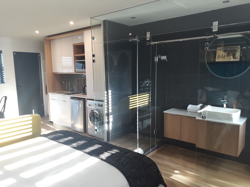 107 Dorpstraat Boutique Hotel 37/70