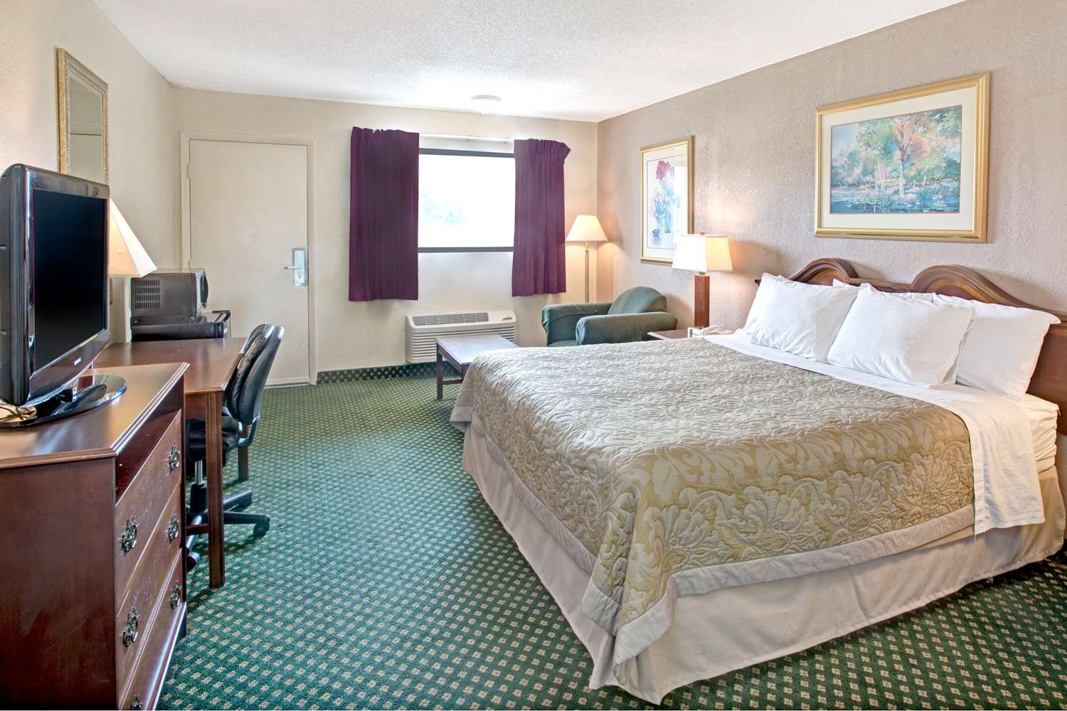 Super 8 By Wyndham Shelby 9/16
