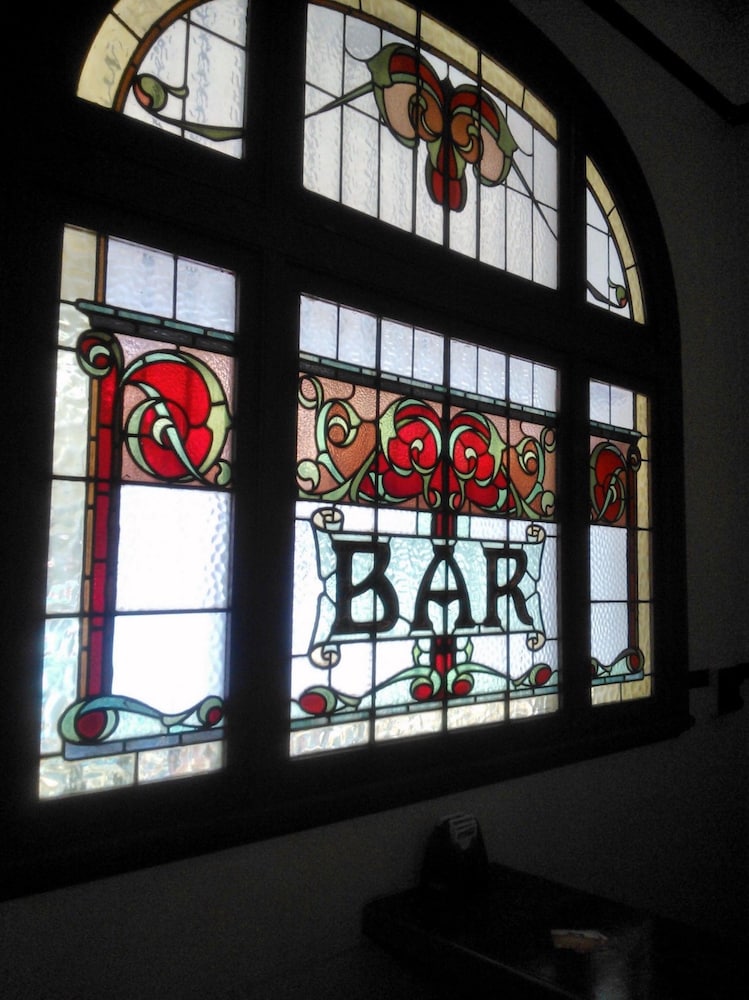 Criterion Hotel Warwick 5/43