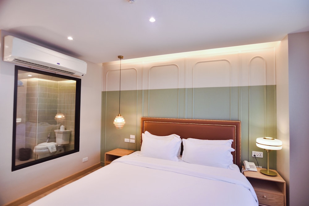 THEE BANGKOK HOTEL 27/65
