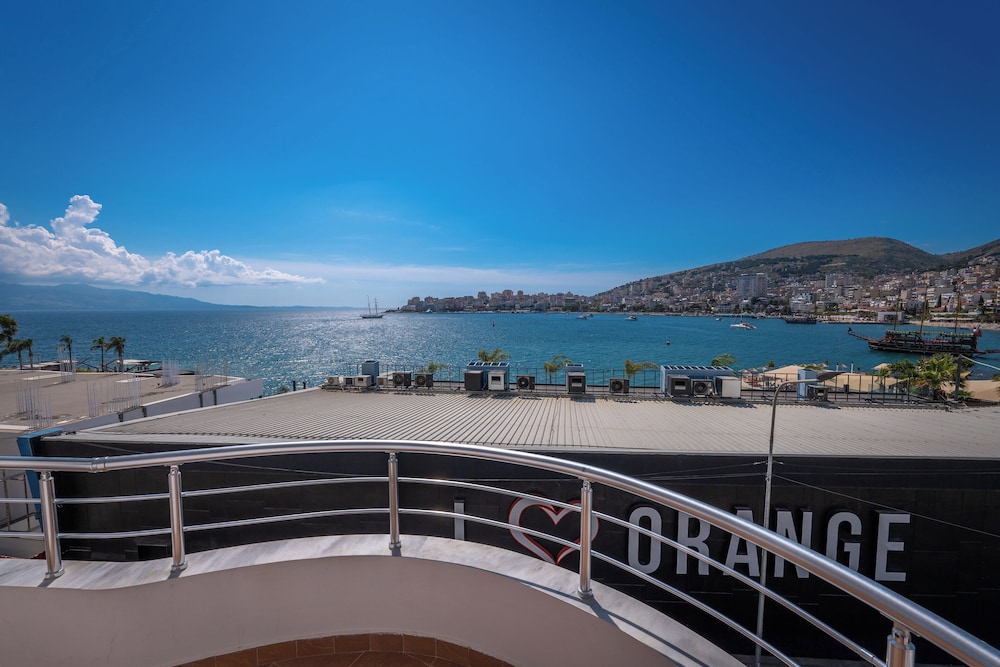 Hotel Strora 40/50