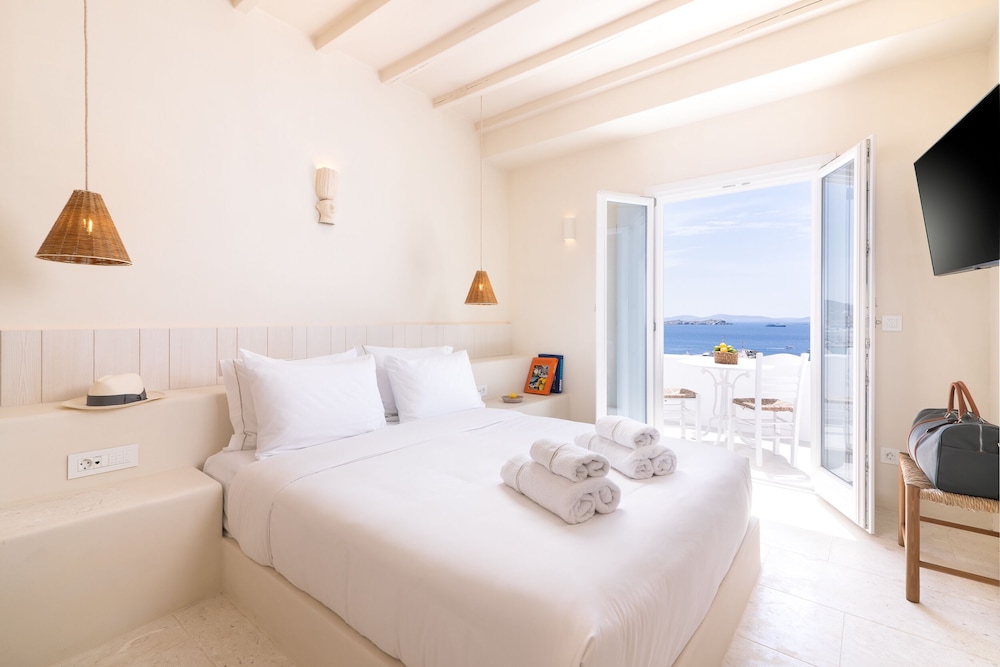 Porto Mykonos Hotel 17/69