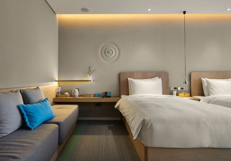 East Shipu Hotel 9/12