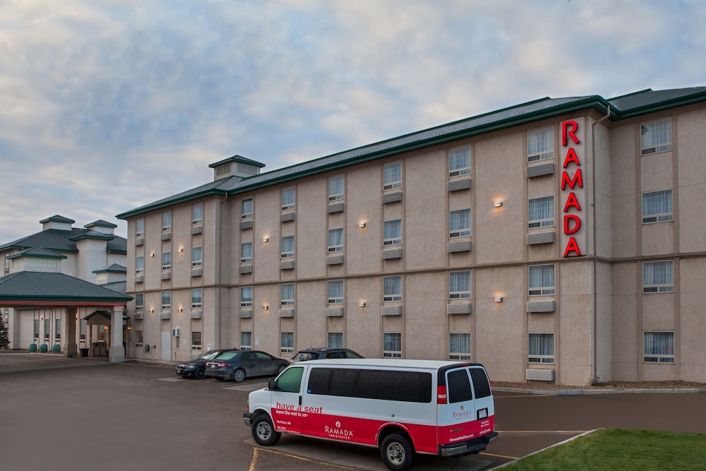Ramada by Wyndham Red Deer Hotel & Suites 3/36