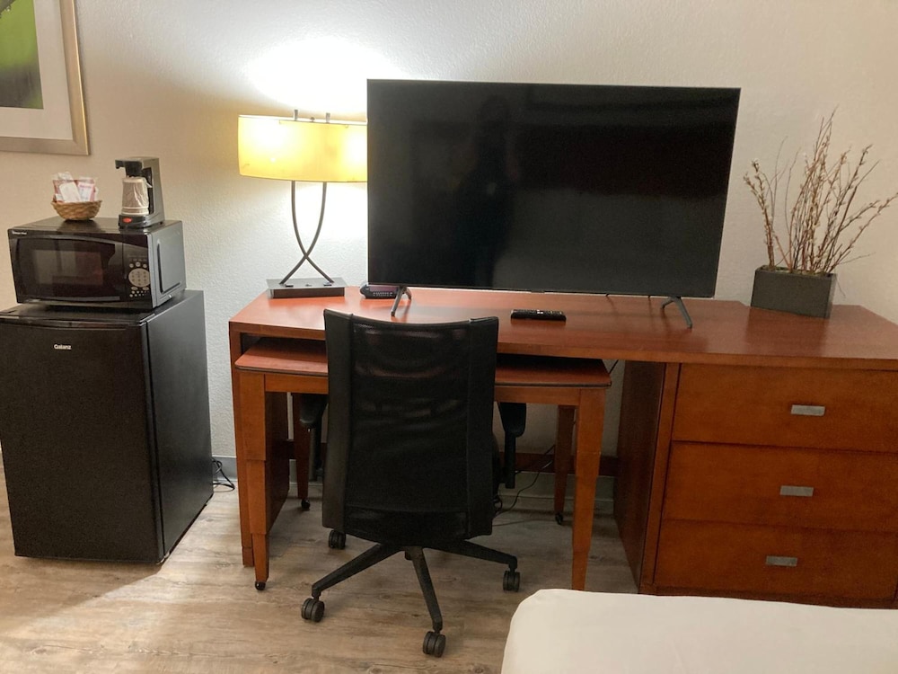 ECONO LODGE AND SUITES(Orange - TX) 43/53