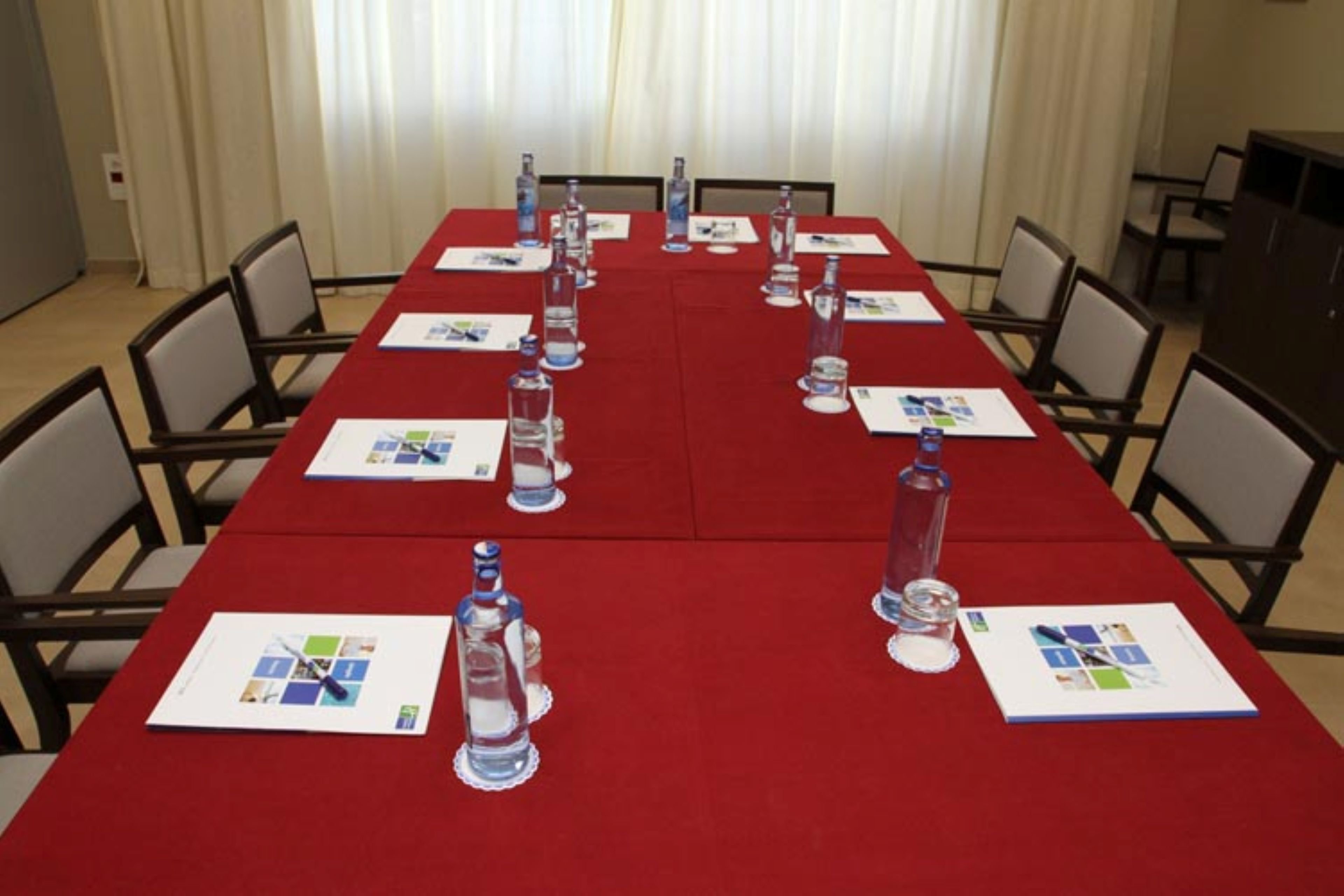 Holiday Inn Express Campo de Gibraltar Barrios 11/13