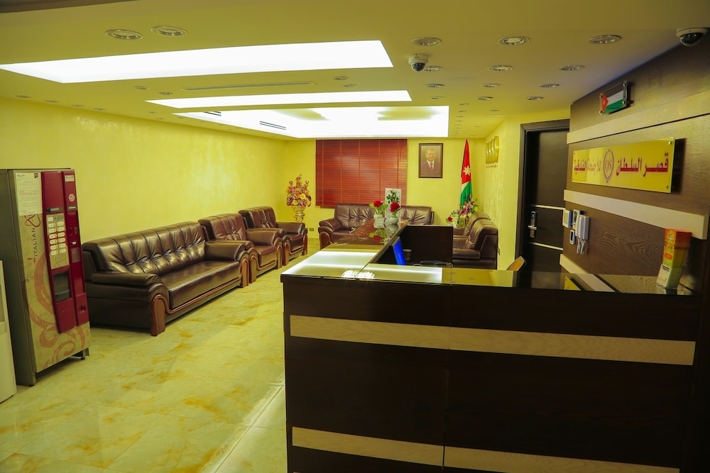 Qaser AlSultan Hotel Suites 33/42