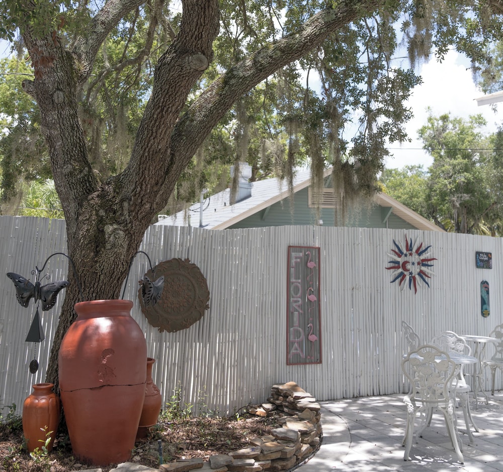 The Heirloom Inn 3/46