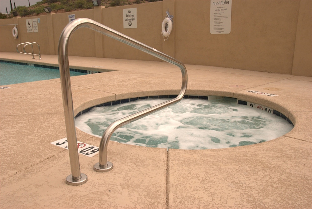 Holiday Inn And Suites Globe 30/55