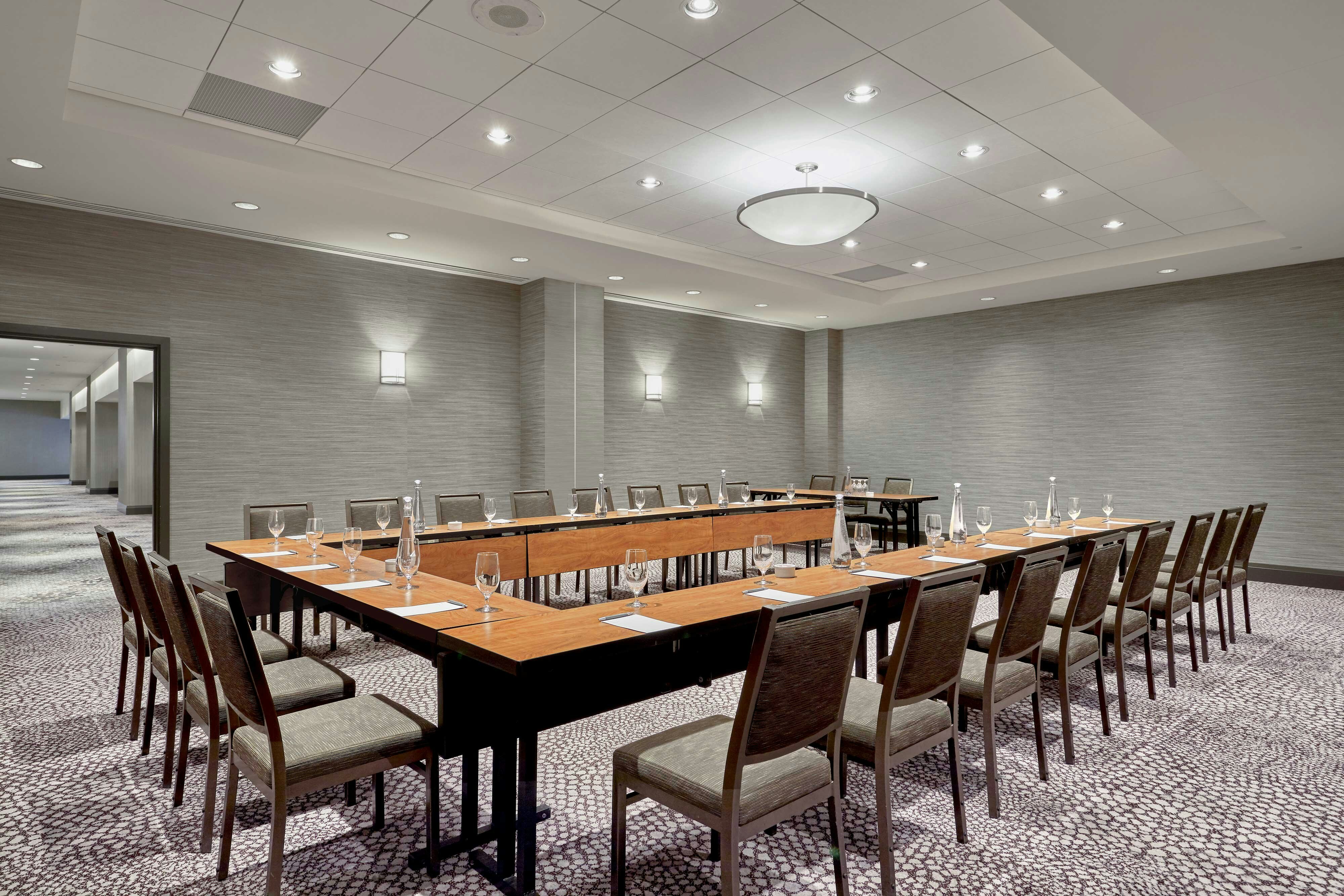 Westin Edmonton 37/40