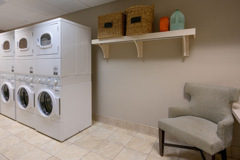 Staybridge Suites Wilmington - Brandywine Valley 17/55