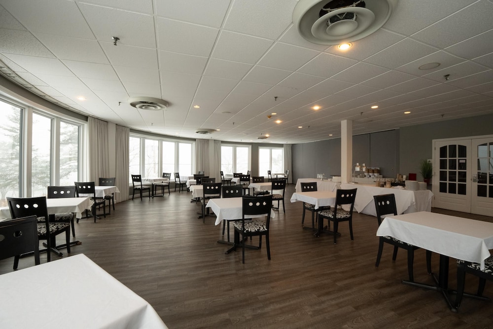 Hotel Lac Brome, BW Signature Collection 47/60