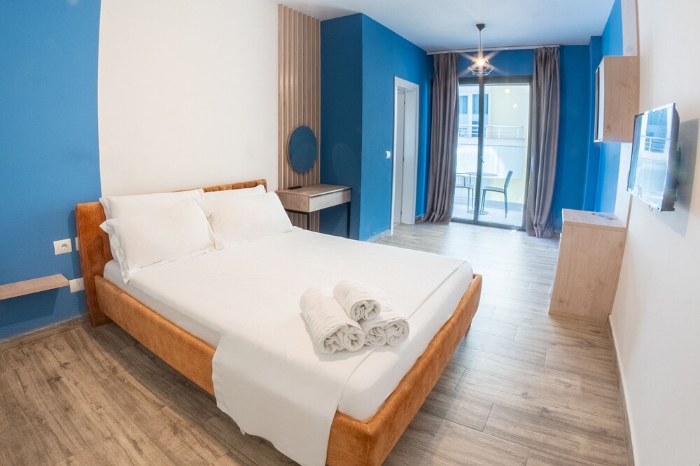 Hotel Triumf 14/50