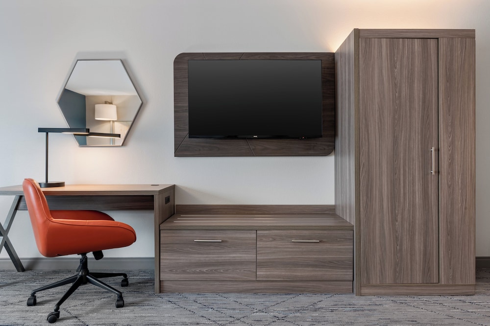 Holiday Inn Express & Suites Westfield Indianapolis by IHG, Westfield 42/50