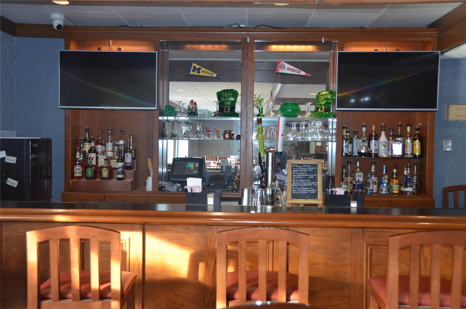 restaurant cafeteria