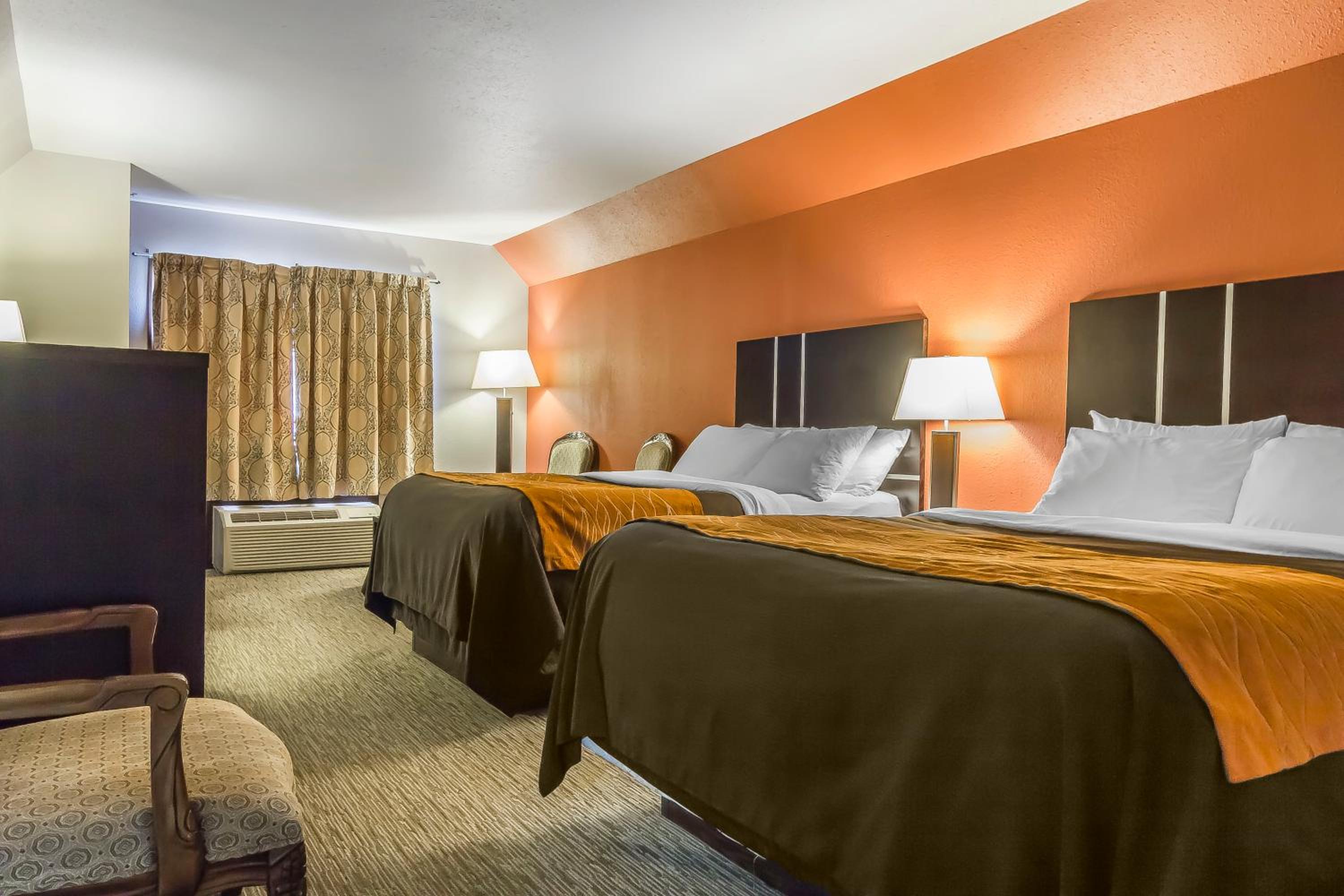 Comfort Inn & Suites Yorkton, SK — photo 4