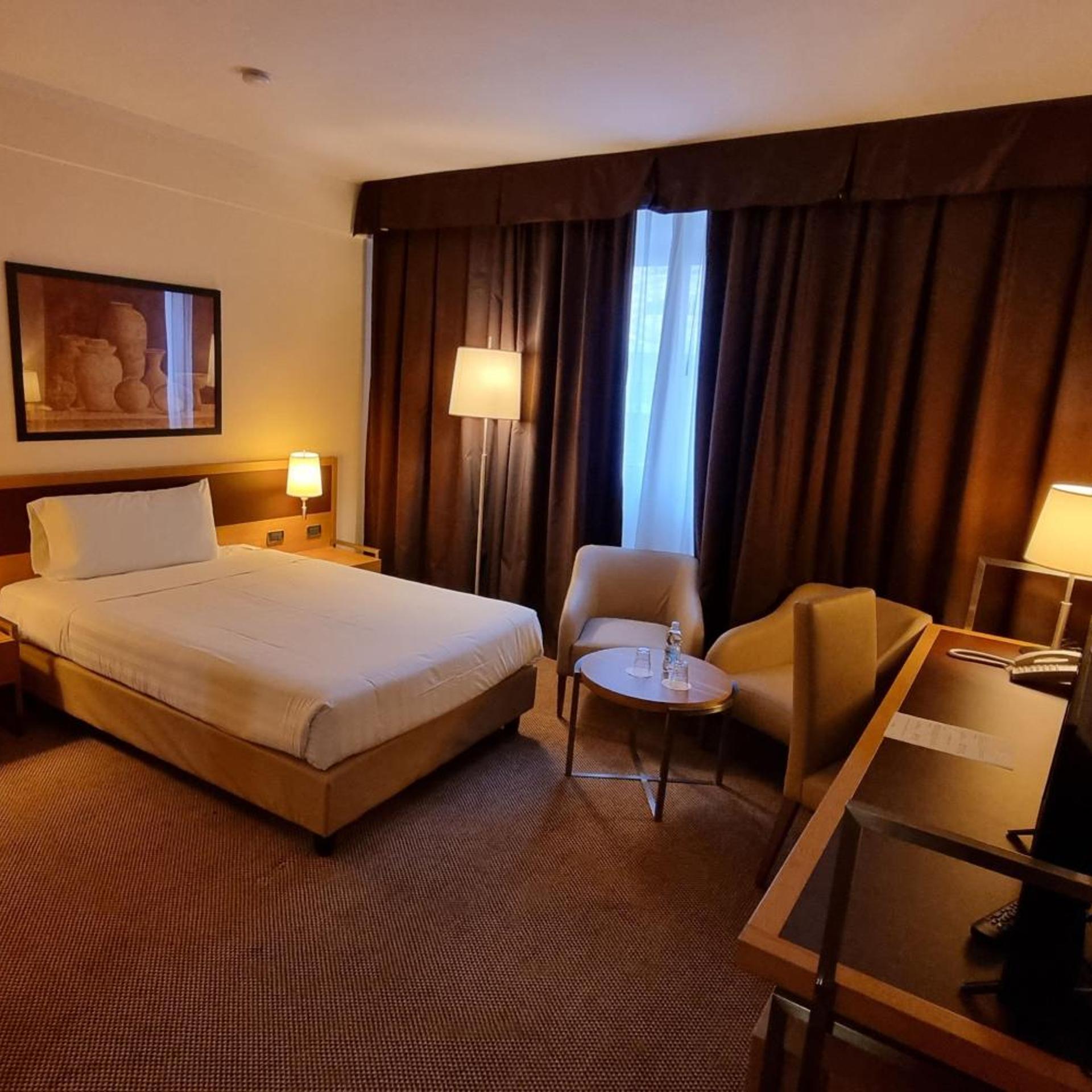 Room, French Bed