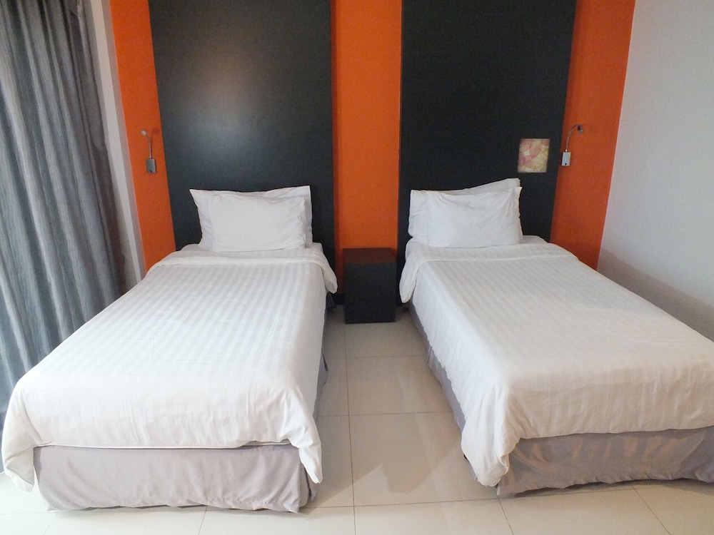 STANDARD, TWIN BEDS