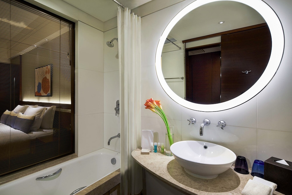 Nina Hotel Island South 45/83