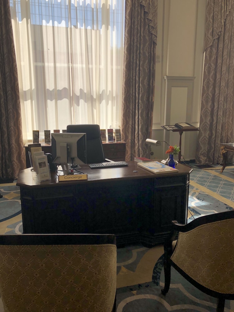 Francis Marion Hotel 58/65