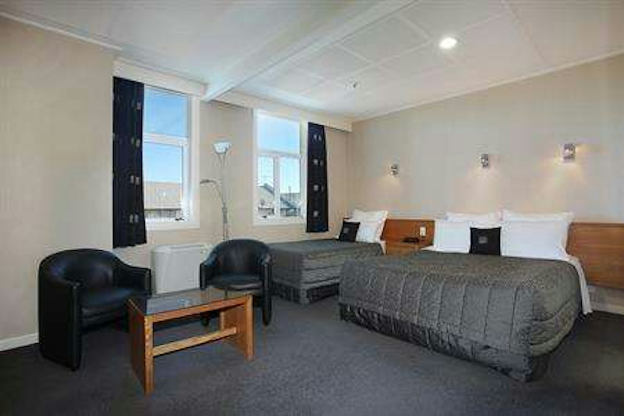 Kelvin Hotel 14/32