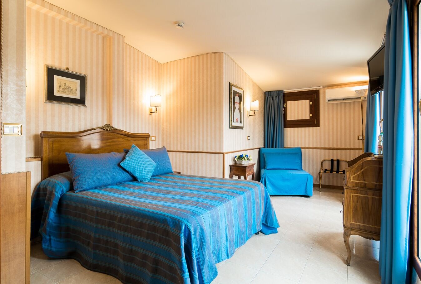 CITY, STUDIO, SUITE, TERRACE