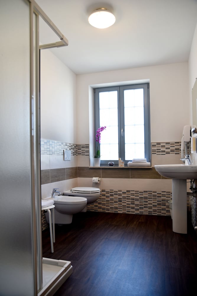Nuovo Albergo Operai 27/36