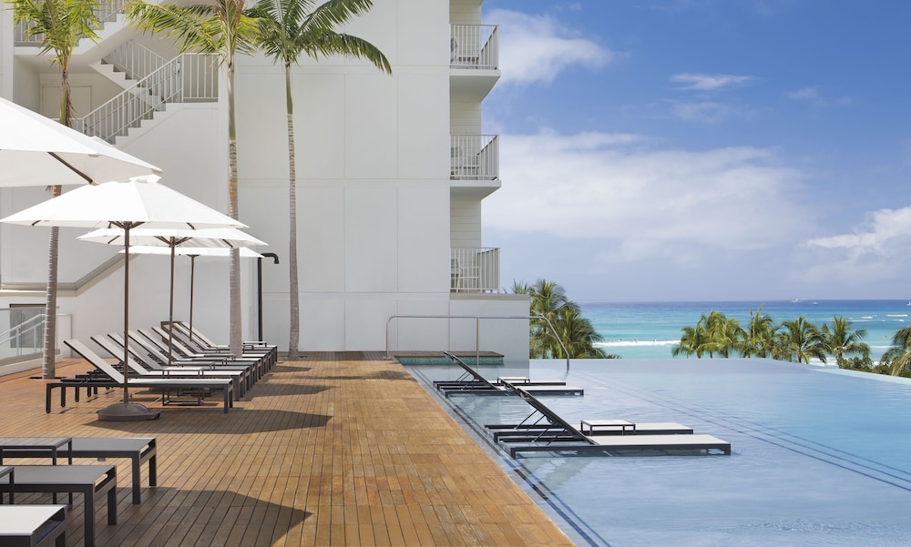 Alohilani Resort Waikiki Beach 3/67