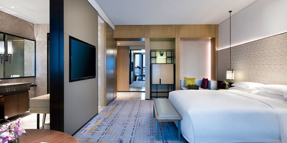 Standard, Twin Beds, River View, Club Lounge Access