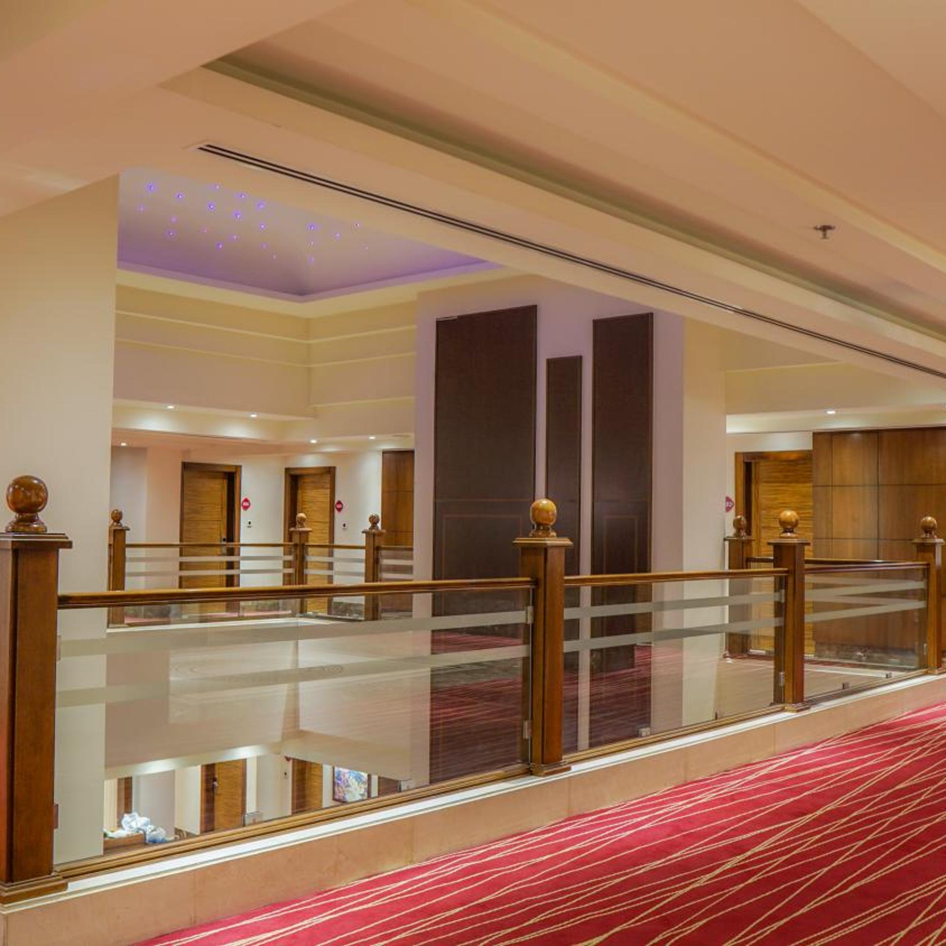 LA ROCHE HOTEL 28/53