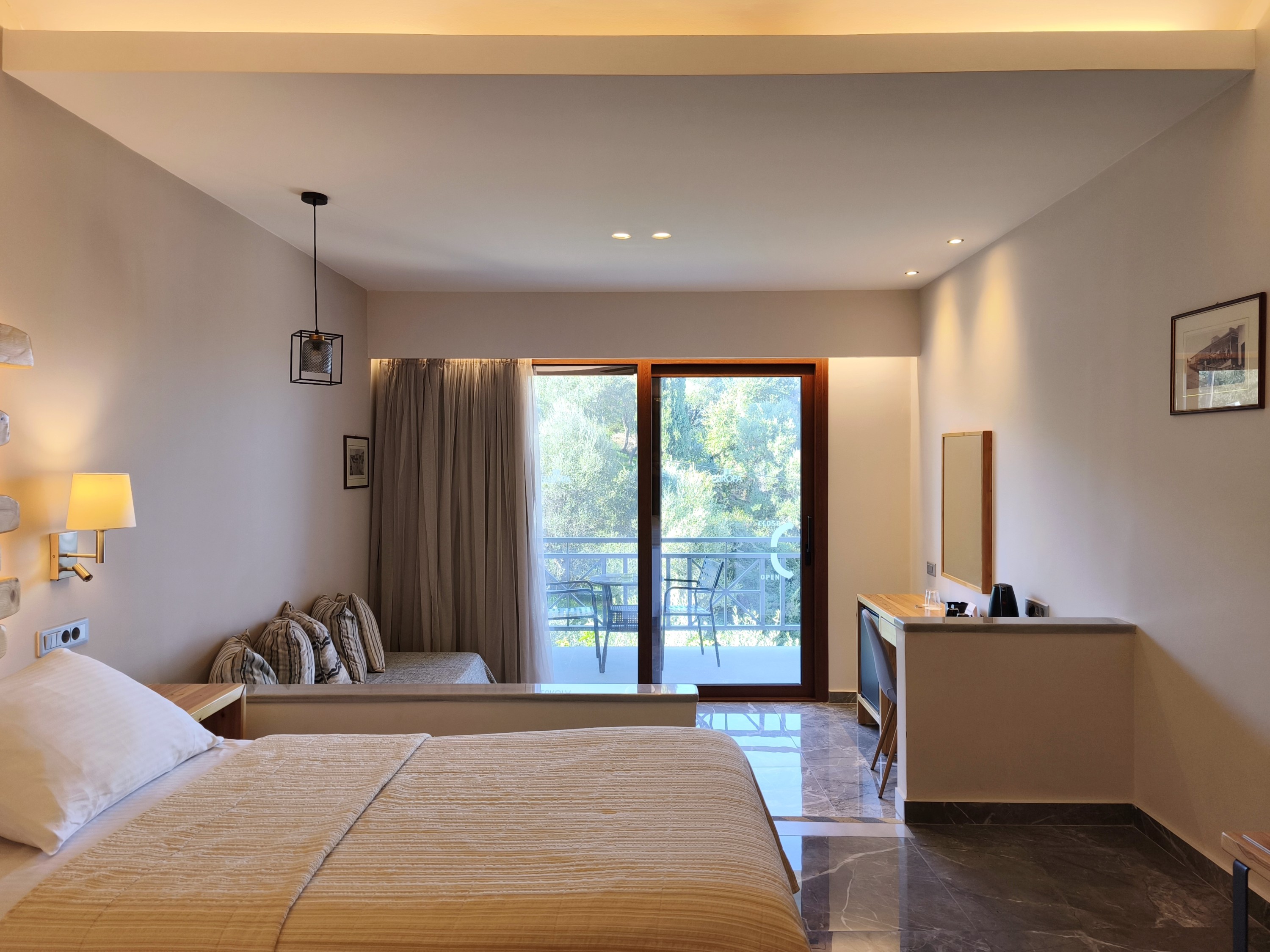 2 Bedrooms, Premium, Suite