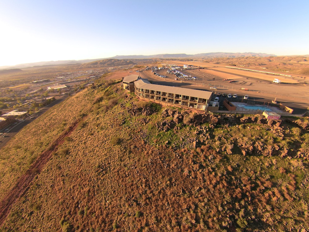 Inn on the Cliff 31/45