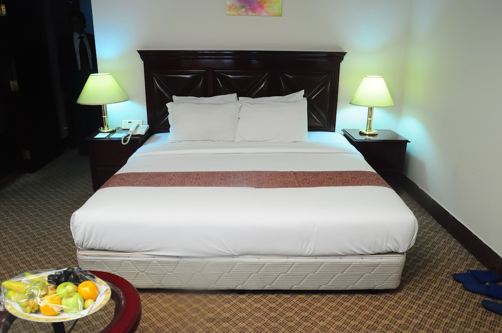 HOTEL SWEET DREAM 21/52