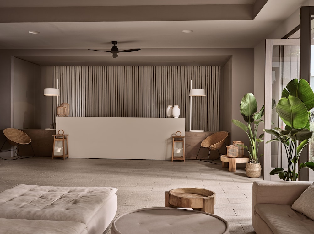 The Bay Hotel and Suites 35/60