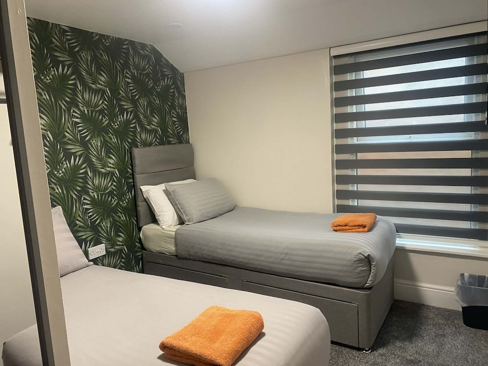 STANDARD, TWIN BEDS