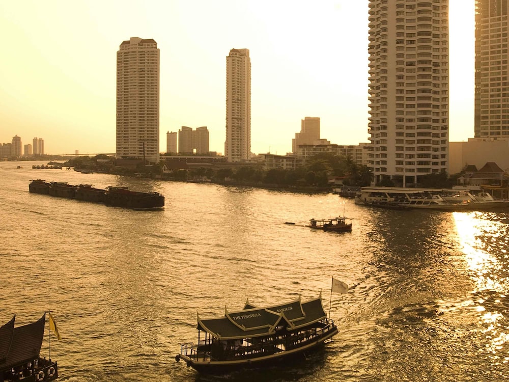 Ibis Bangkok Riverside 61/66