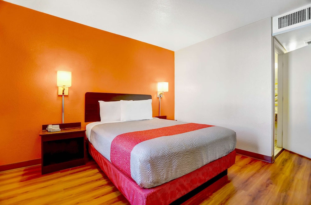 Motel6 Grants, NM 26/68