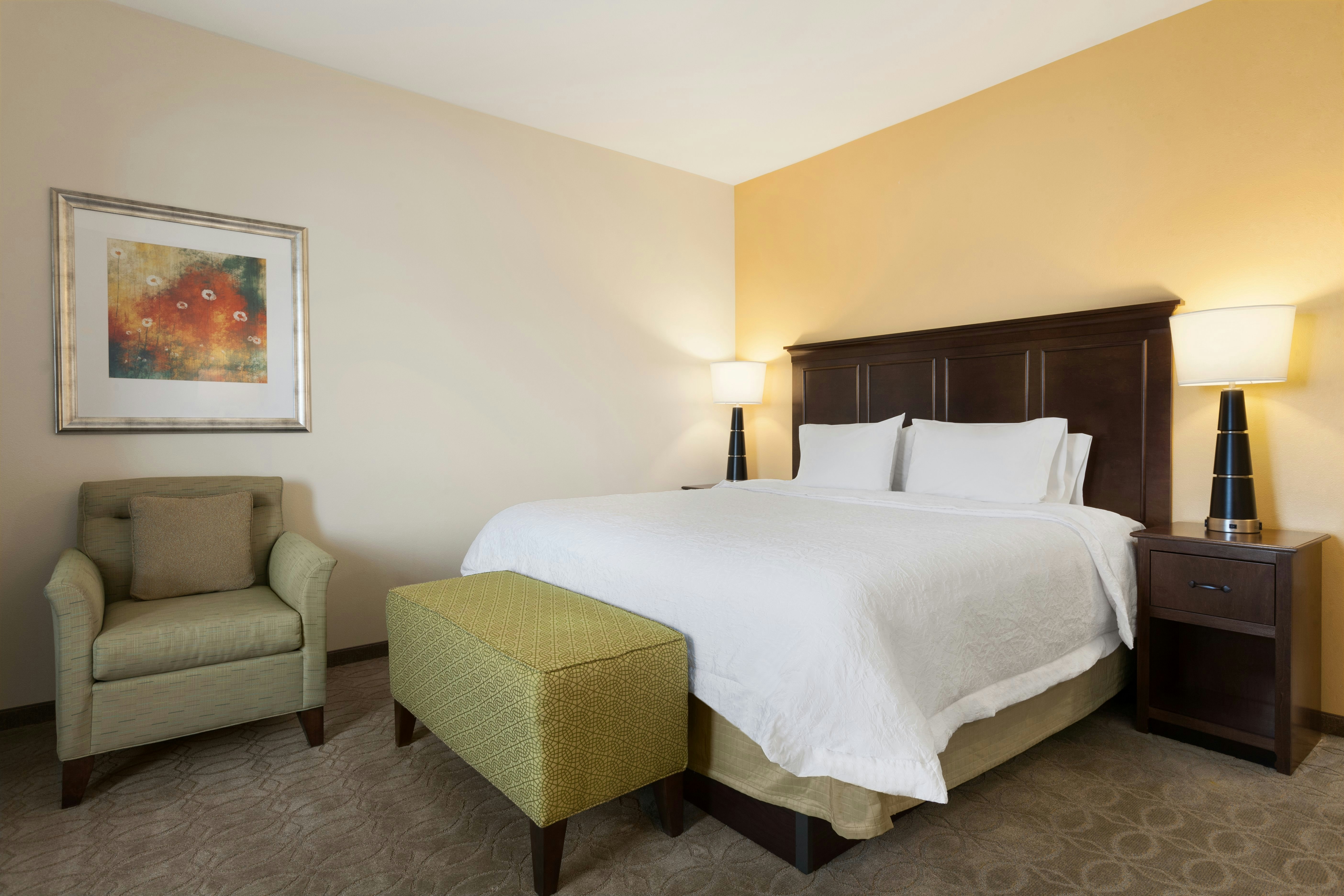 ROOM, KING BED