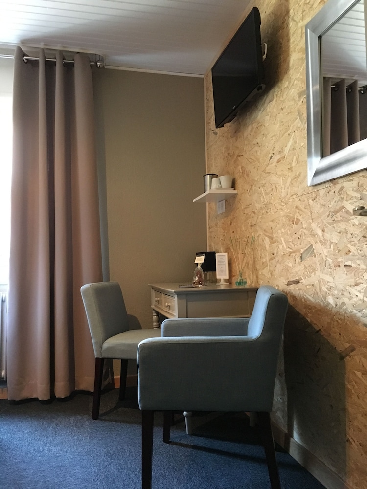 Au Cheval Blanc Hôtel Et Restaurant 26/49