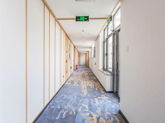 Puhua Hotel 16/27