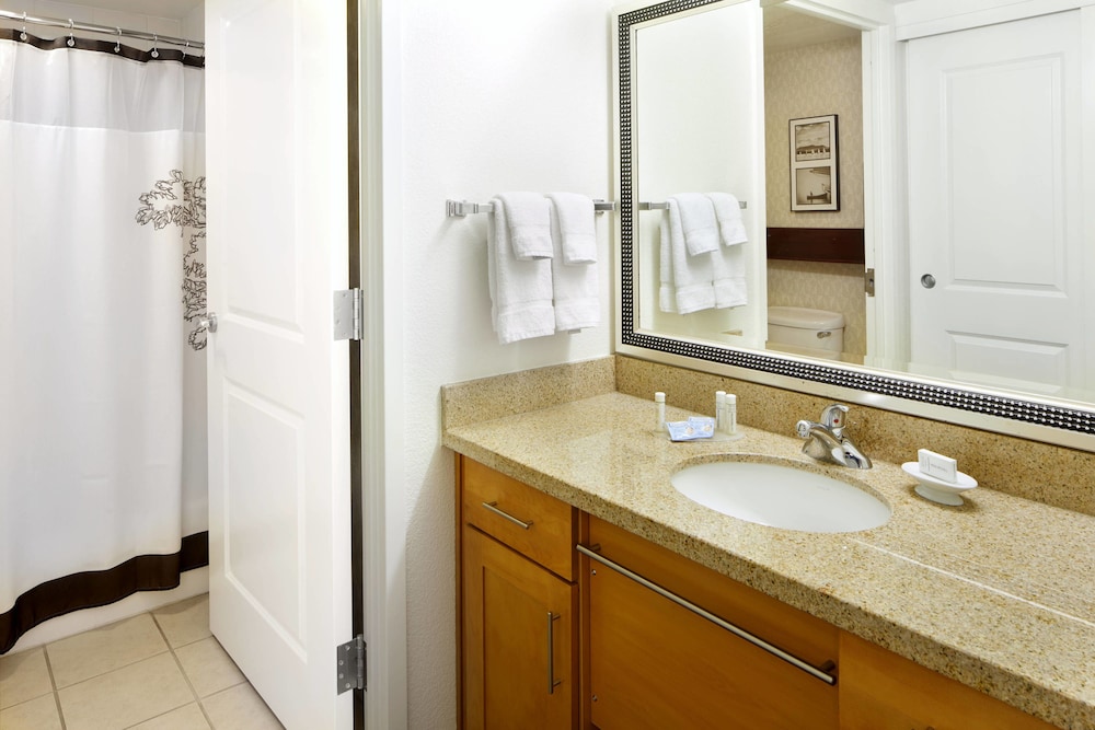 Residence Inn by Marriott San Antonio Six Flags at The Rim 7/25